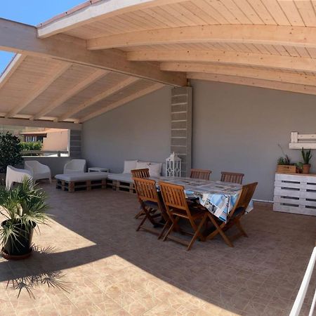 הוילה Palmadula Relais La Terrazza מראה חיצוני תמונה